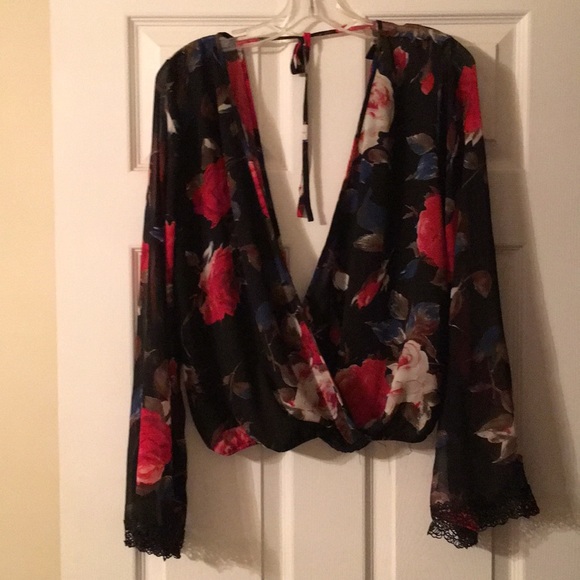 Forever 21 Tops - Forever 21 deep v-neck / blackness blouse